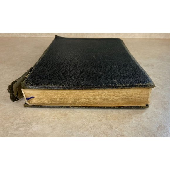 The Holy Bible Containing The Old And New Testaments 1957 - Picture 6 of 9